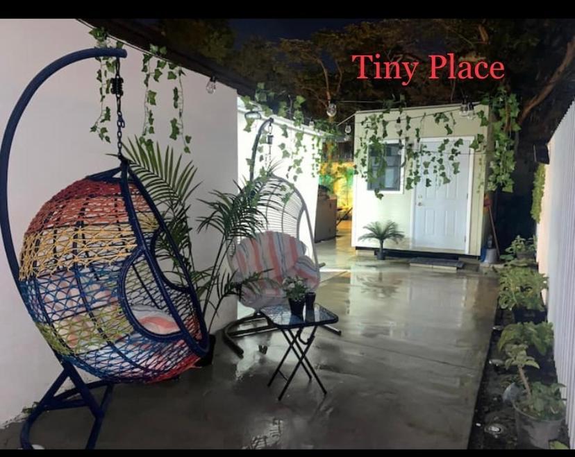 Tiny Place W Private Hot Jacuzzi 7 Min To Miami International Airport Экстерьер фото