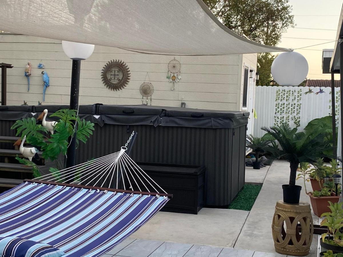 Tiny Place W Private Hot Jacuzzi 7 Min To Miami International Airport Экстерьер фото