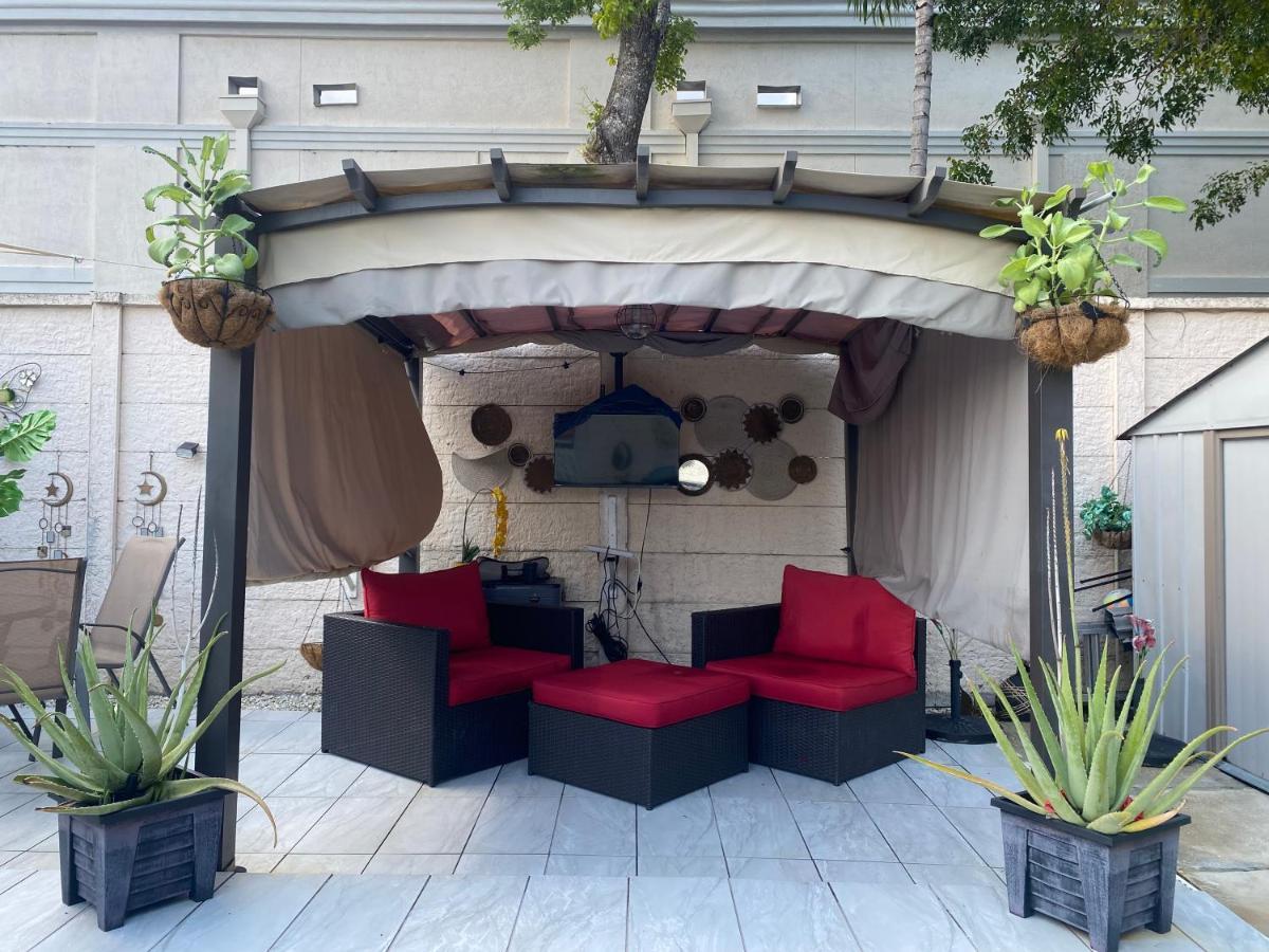 Tiny Place W Private Hot Jacuzzi 7 Min To Miami International Airport Экстерьер фото