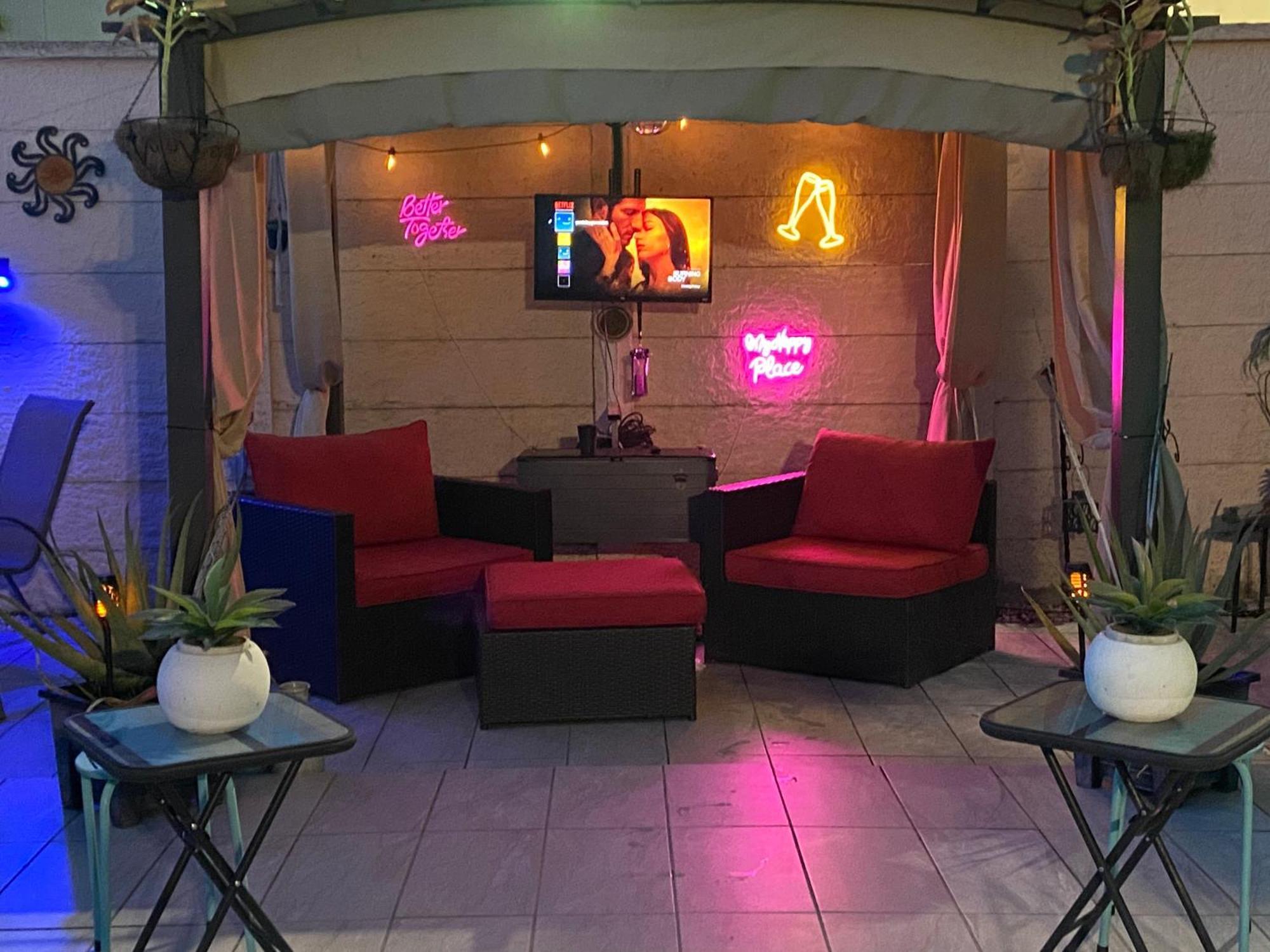 Tiny Place W Private Hot Jacuzzi 7 Min To Miami International Airport Экстерьер фото